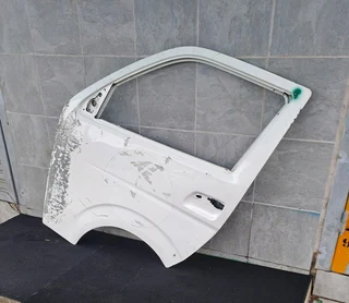 Toyota quantum left door