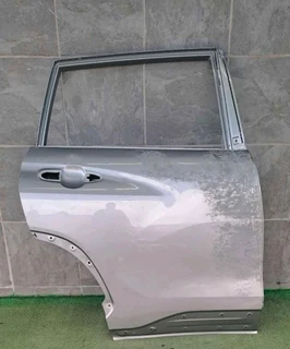 Toyota carolla cross right rear door
