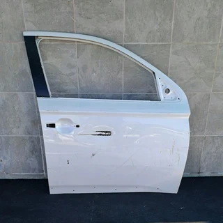Mitsubishi outlander right front door