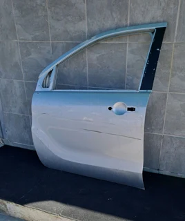 Mazda bt50 left front door