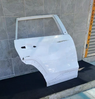 Toyota cross right front door