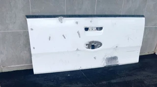Ford ranger t6 tailgate