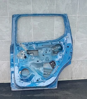 Renault triber right rear door