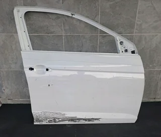 Polo 8 right front door