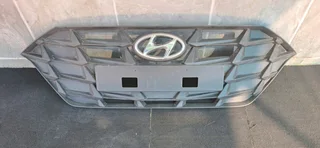 Hyundai i20 main grille