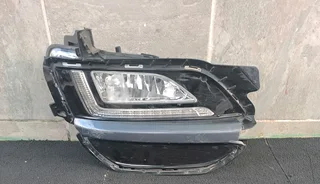 Hyundai tucson right front day time running light