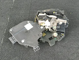 Range rover sport right front door lock