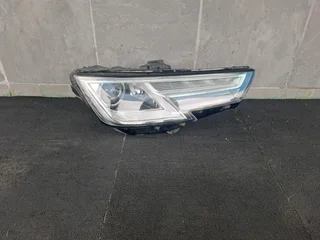 Audi a4 b9 right front headlamp