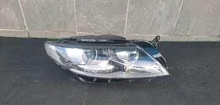 Vw passat right front headlamp