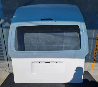 Toyota quantam tailgate (high roof)