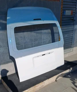 Toyota quantam tailgate (high roof)