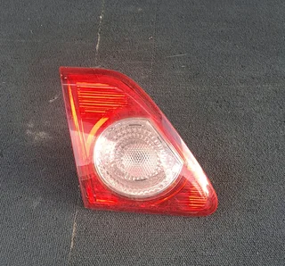 Toyota corolla left inner tail lamp
