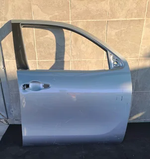 Toyota hilux gd6 right front door