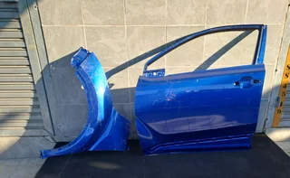 Toyota Chr left side fender and door