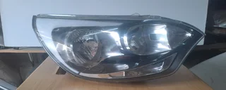 Kia rio right front headlamp