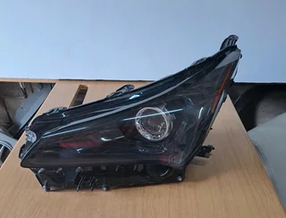 Lexus nx200 left front headlamp