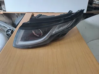 Range rover evoque left front headlamp