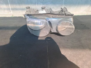 Bmw e46 3 series right front headlamp