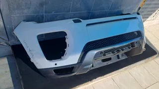 Range rover evoque front bumper