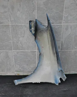 Polo 6 right front fender