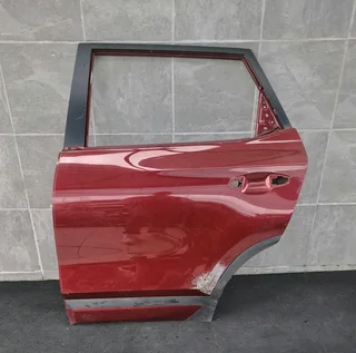 Kia sonet left rear door