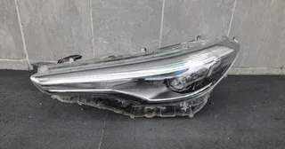 Toyota corolla cross left front headlamp