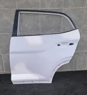 Hyundai creta left rear door