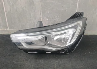 Opel crossland x left headlamp