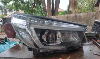 Sabaru forester right headlamp