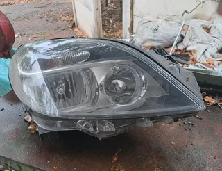 Mercedes benz b-class w246 right headlamp