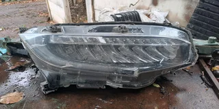 Honda civic type r right headlamp