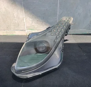 Ferrari 458 italia left headlamp compatible with the 458 spider/aperta and speciale models