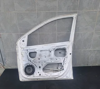 Hyundai i20 right front door