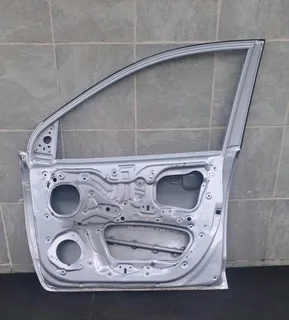 Hyundai grand i10 right front door