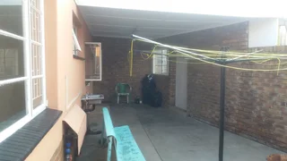 Big flat to rent in Nigel, Glenvarloch near Spar shopping centre.