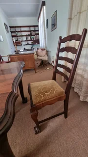 Dinning table 6-seater Imbuia Dinningroom Suite Ball and Claw 6 seater