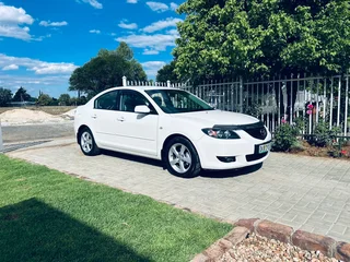 2004 Mazda 3 Sedan