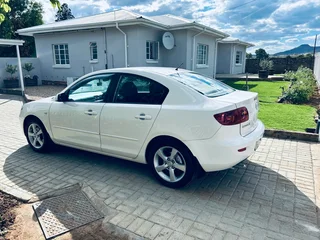 2004 Mazda 3 Sedan