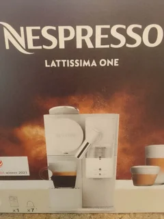BRAND NEW NESPRESSO COFFEE MACHINE FOR SALE