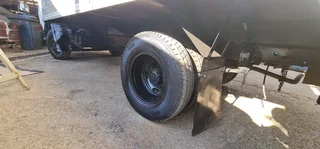 Mitsubishi Canter Box/ closed body