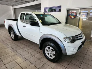 2012 Mitsubishi Triton 2.5 Did Clubcab 232000km