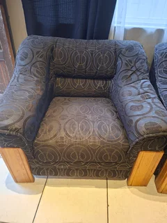Lounge Suite with Oak finishes3, 2 &amp; 1 seater couches.
