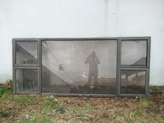 Aluminum doors and windows