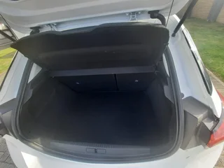 2022 Opel Corsa 1.2T Edition (74KW)