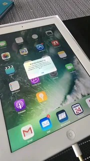 Apple iPad 4th Gen(One Owner) – WiFi Cellular 32GB(White)