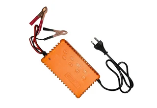Battery charger 12V  7A Intelligent Pulse Charger.