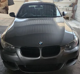 2011 BMW E92 325i M-Sport- very low mileage 88 000Km