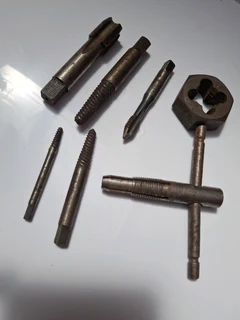 Die cast threading kit