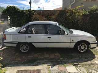 1991 Opel Monza GSi Sedan