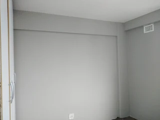 Room to Rent in FOUR ROOM flatshare